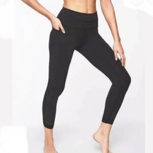 Athleta Chakra 7/8 Leggings Size Small Black Laser Cut Out High Waist Pockets